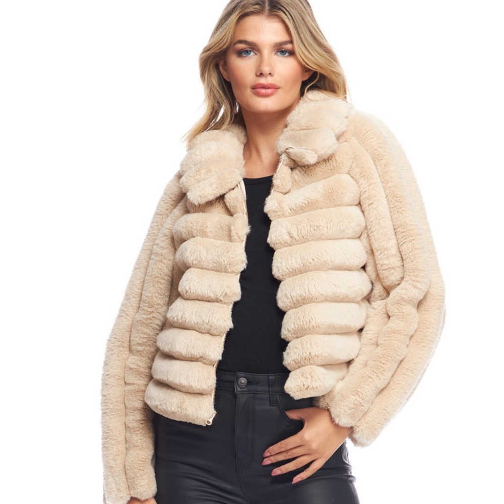 NWOT Fabulous Furs Champagne Faux Fur Soho Zip Jacket Size M